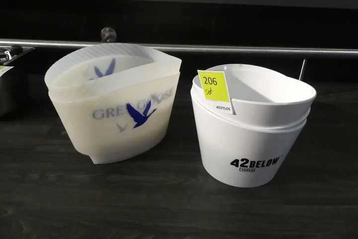Set Eiskübel (Grey Goose, 42 Below Vodka)